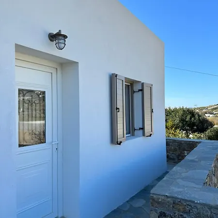 Oxalis Mykonos Apartment Plintri