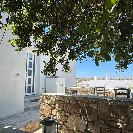 Oxalis Mykonos 아파트 Plintri